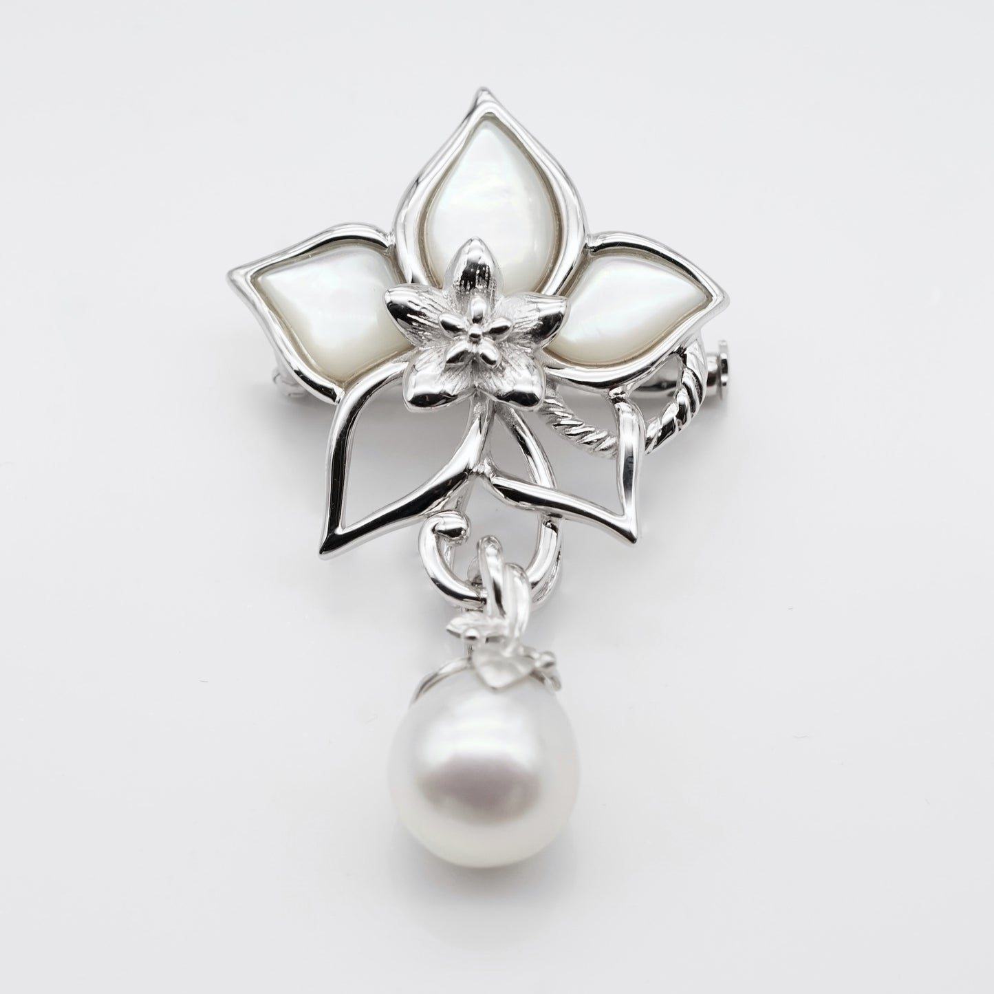 SV 南洋白蝶真珠 ブローチ 11mm
